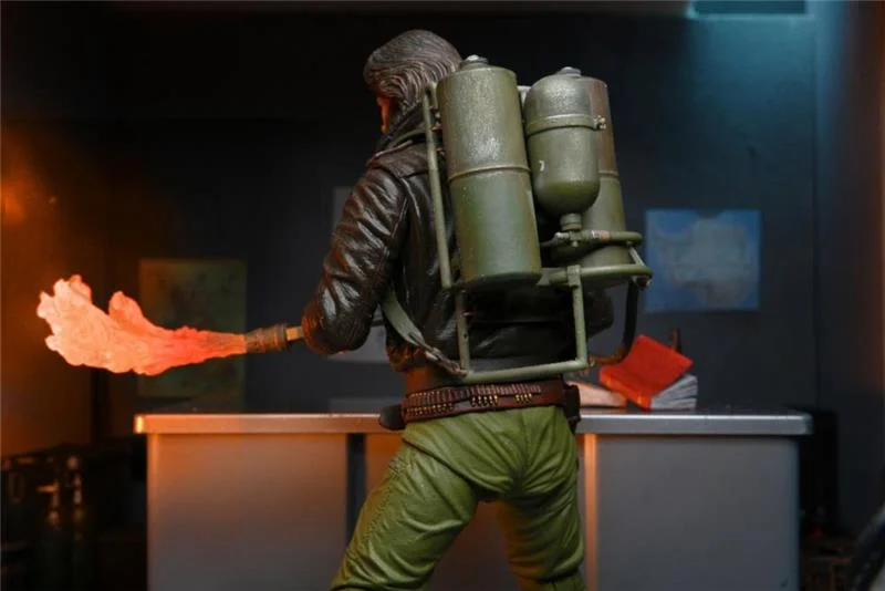 NECA - THE THING MACREADY V2 STATION SURVIVAL