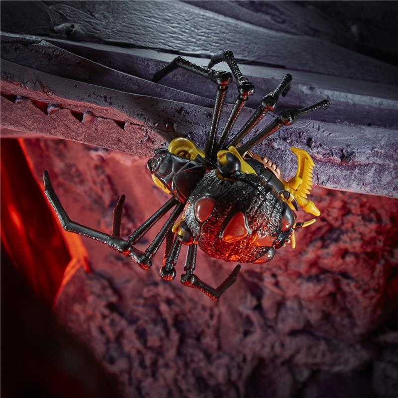 TRANSFORMERS WFC KCC BLACKARACHNIA DLX