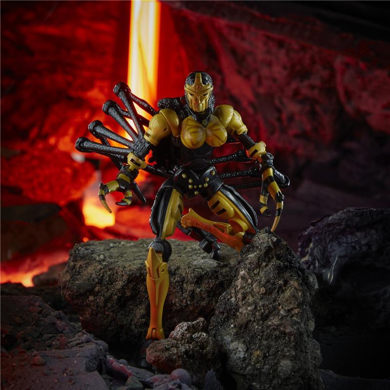 TRANSFORMERS WFC KCC BLACKARACHNIA DLX