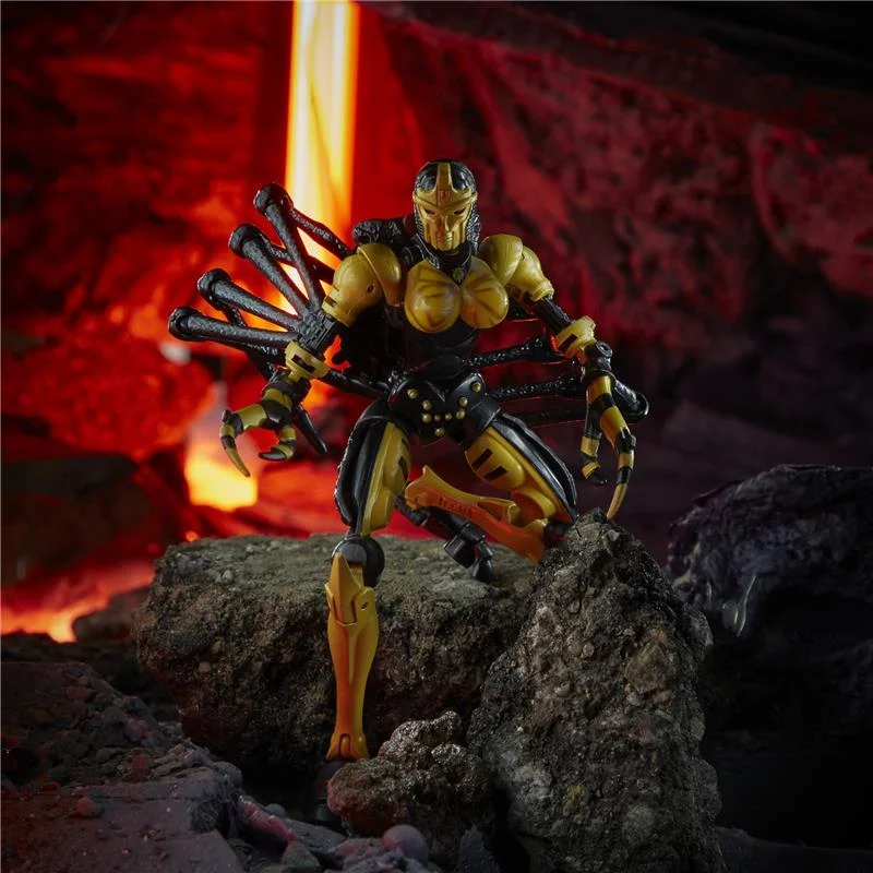 TRANSFORMERS WFC KCC BLACKARACHNIA DLX
