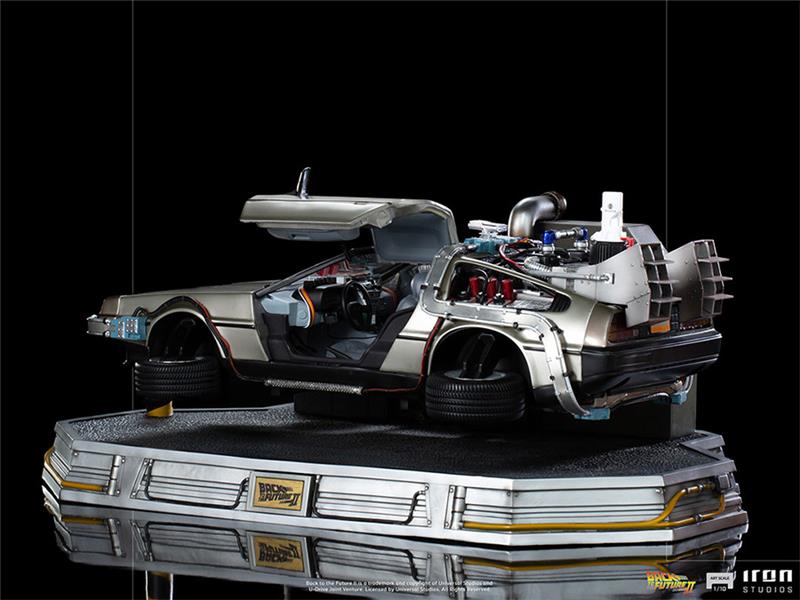 1/10 IRON STUDIOS - BTTF 2 DELOREAN REGULAR ART STATUE