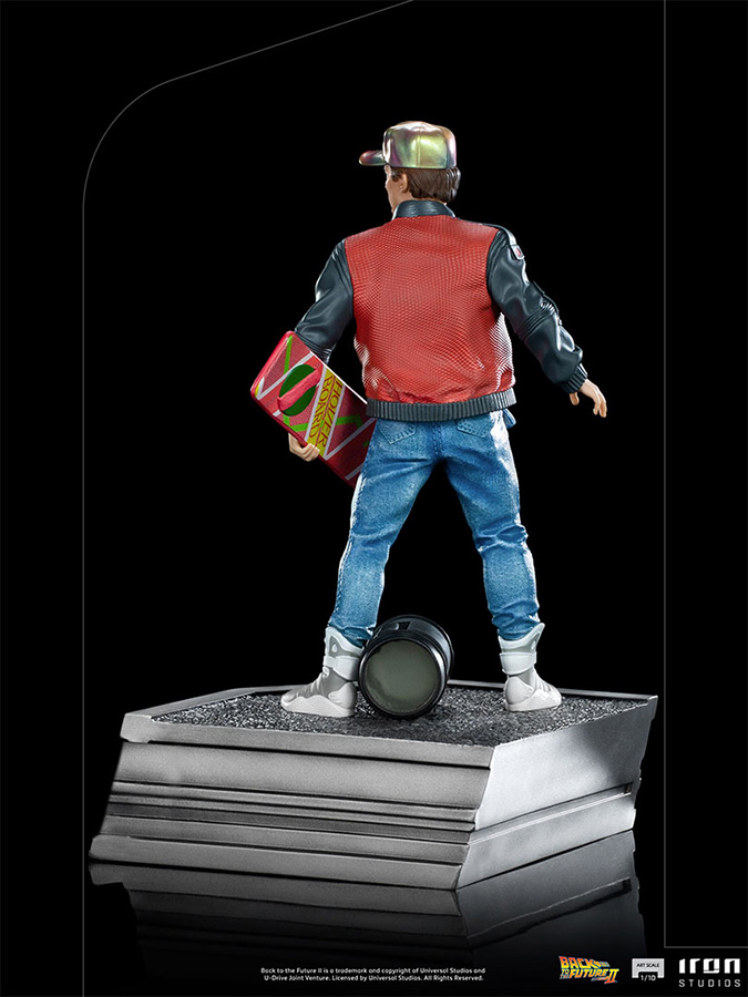 1/10 IRON STUDIOS - BTTF 2 MARTY MCFLY IN ALLEY ART STATUE