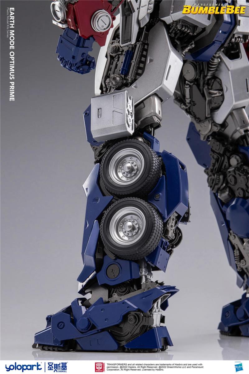 BUMBLEBEE THE MOVIE: 30CM EARTH MODE OPTIMUS PRIME PLASTIC MODEL KIT