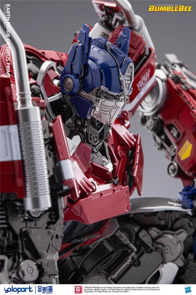 BUMBLEBEE THE MOVIE: 30CM EARTH MODE OPTIMUS PRIME PLASTIC MODEL KIT