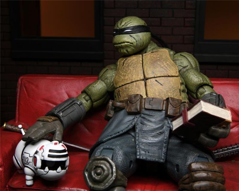 NECA - TMNT ULTIMATE LAST RONIN UNARMORED