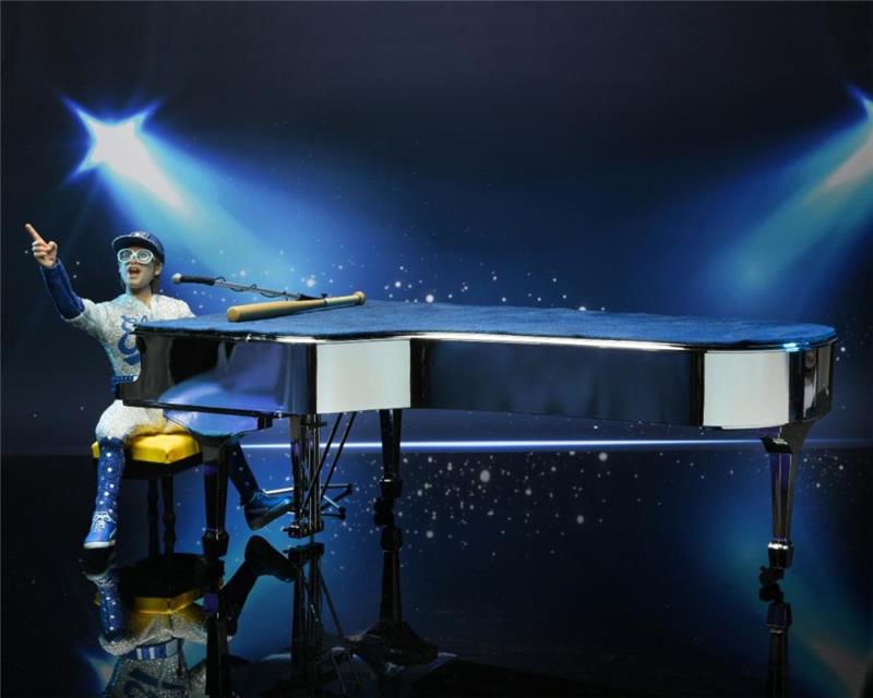 NECA - ELTON JOHN LIVE 1975 CLOTHED