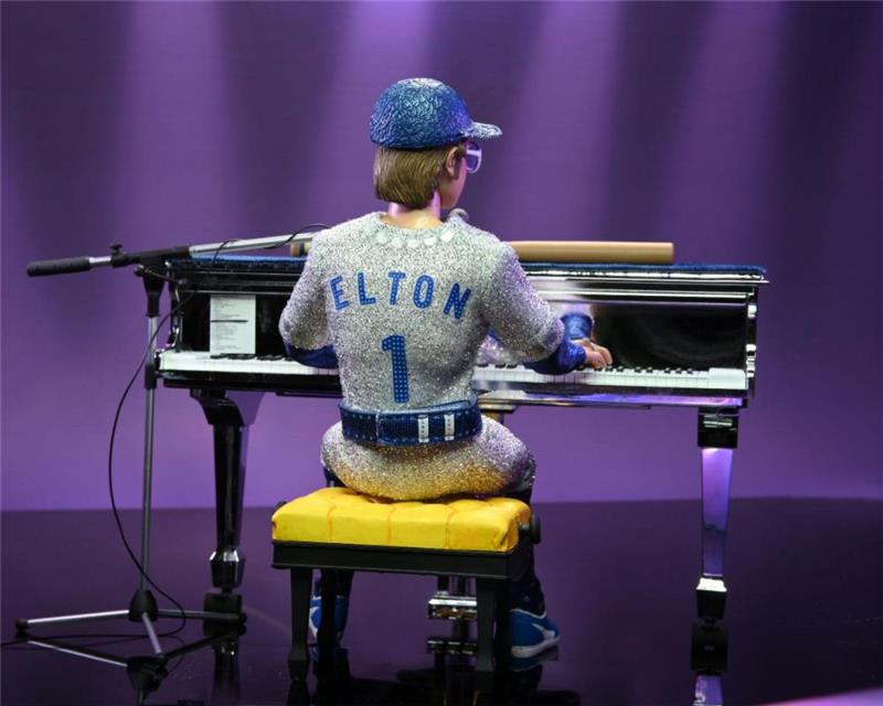 NECA - ELTON JOHN LIVE 1975 CLOTHED