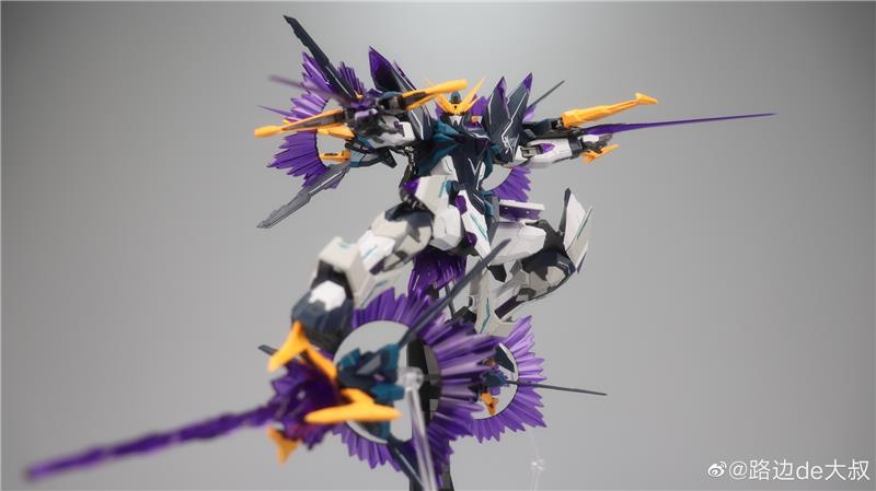 1/100 XH-01 HUNTING FALCON