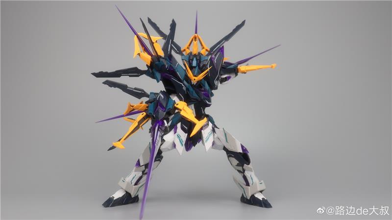 1/100 XH-01 HUNTING FALCON