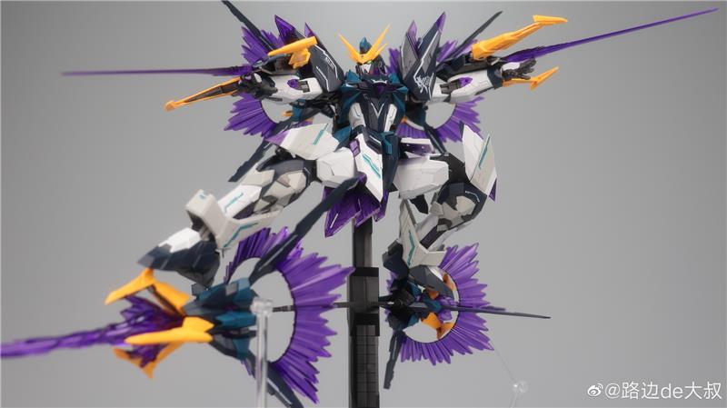 1/100 XH-01 HUNTING FALCON