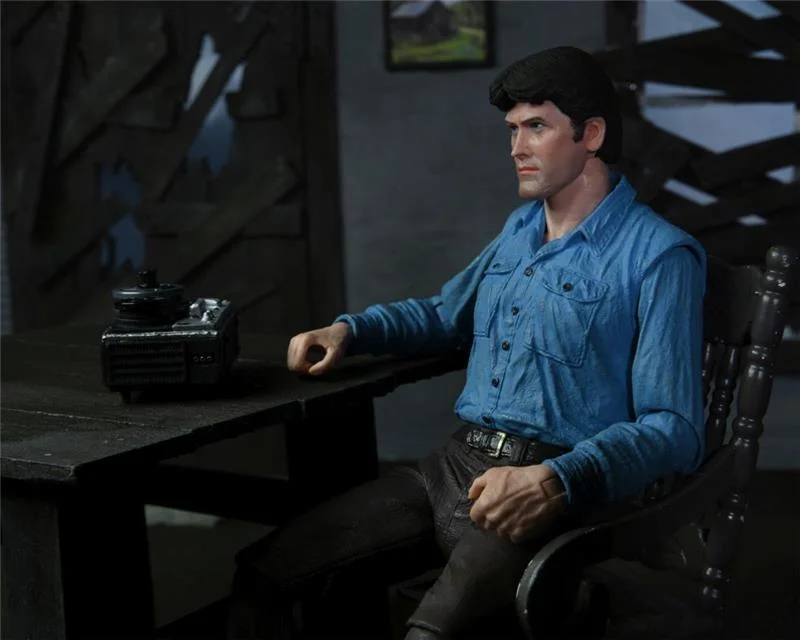 NECA - EVIL DEAD ULTIMATE ASH 40TH ANN