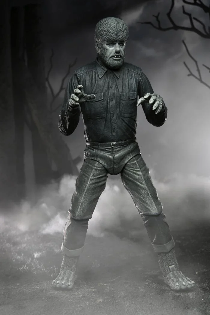 NECA - UM ULTIMATE WOLF MAN B/W