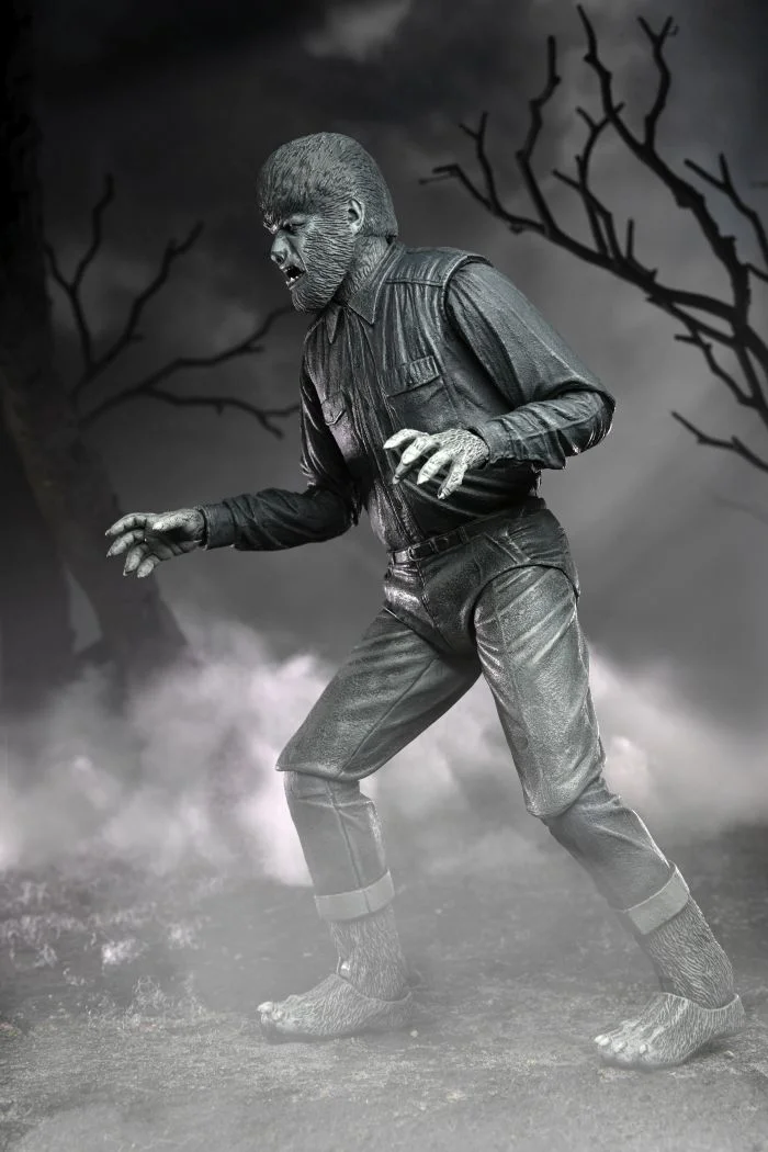 NECA - UM ULTIMATE WOLF MAN B/W
