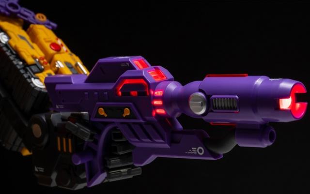 SDT-09 SDT09 DEMOLISHER YELLOW VERS.