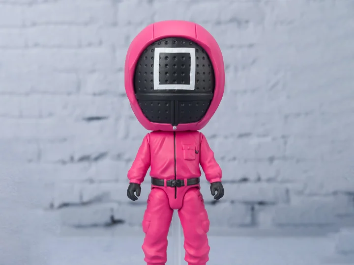 MINI FIGUARTS - SQUID GAME MASKED MANAGER
