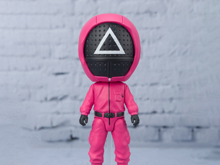 MINI FIGUARTS - SQUID GAME MASKED SOLDIER