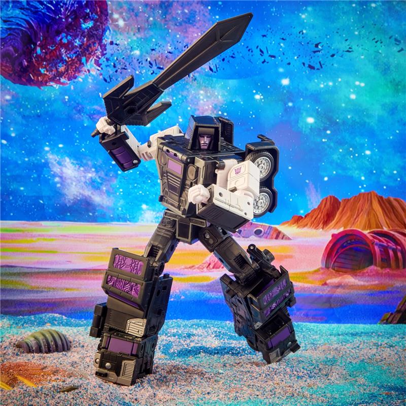 TRANSFORMERS LEGACY MOTORMASTER