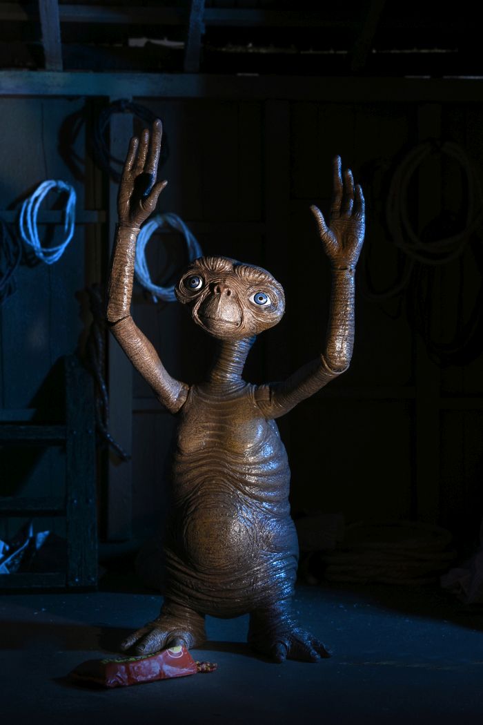 NECA - E.T. 40TH ANNIVERSARY ULTIMATE