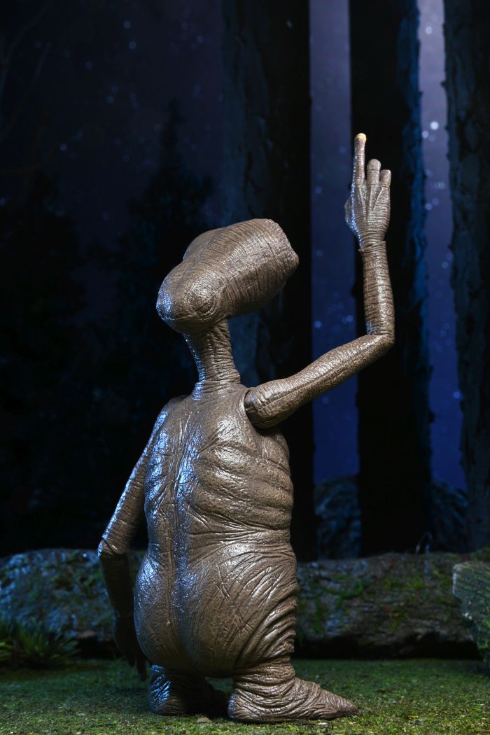 NECA - E.T. 40TH ANNIVERSARY ULTIMATE