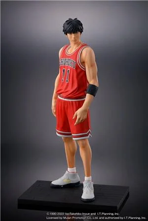union-creative-slam-dunk-kaede-rukawa-statue