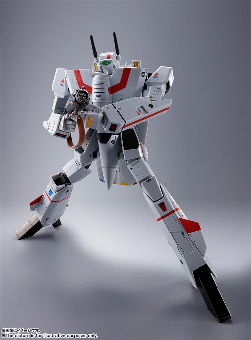 BANDAI DX CHOGOKIN MACROSS - VF-1J ARMORED VALKIRYE
