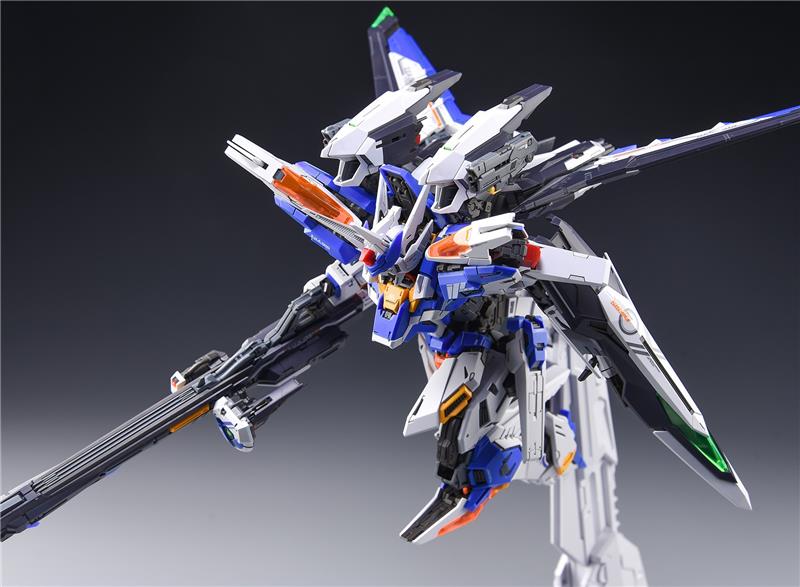 1/100 GENESIS MODEL KIT COLLECTOR VERSION