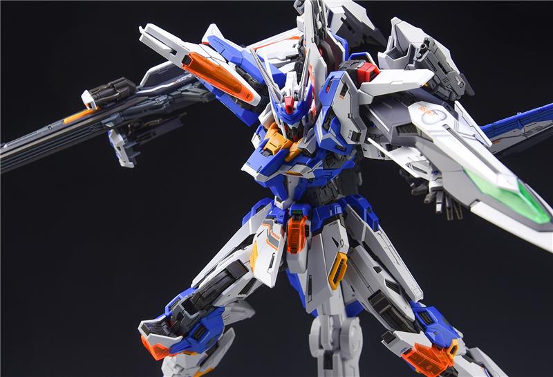 1/100 GENESIS MODEL KIT COLLECTOR VERSION