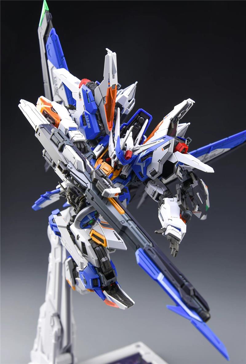 1/100 GENESIS MODEL KIT COLLECTOR VERSION