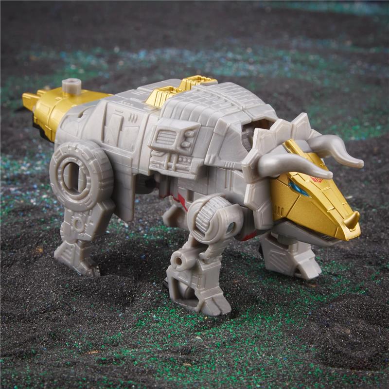 TRANSFORMERS LEGACY - DINOBOT SLUG