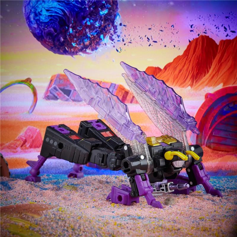 TRANSFORMERS LEGACY KICKBACK DLX