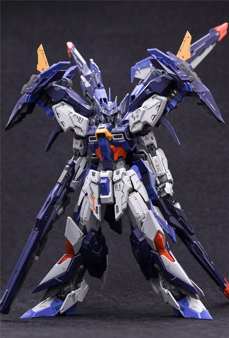 1/100 TRAIL BLAZER MODEL KIT