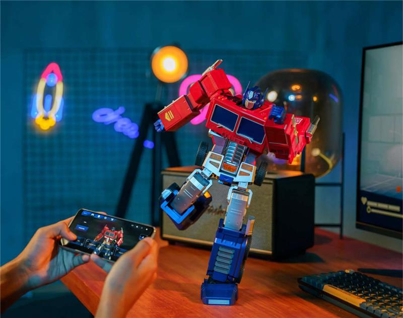 TRANSFORMERS OPTIMUS PRIME ELITE ROBOSEN FIGURE