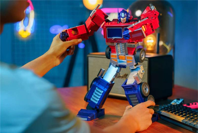 TRANSFORMERS OPTIMUS PRIME ELITE ROBOSEN FIGURE