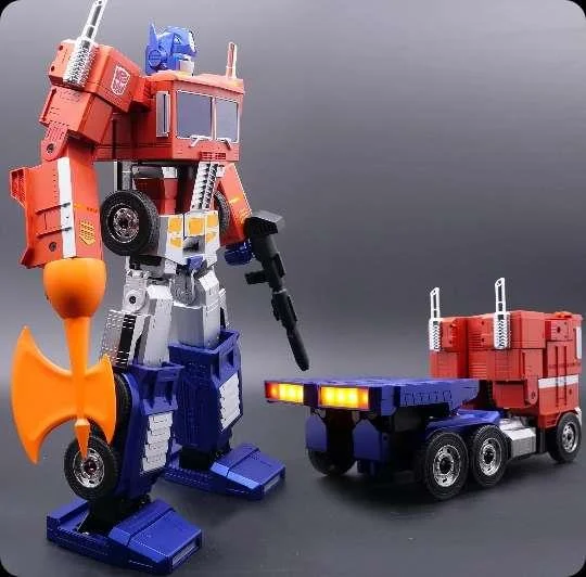 TRANSFORMERS OPTIMUS PRIME FLAG SHIP + TRAILER KIT