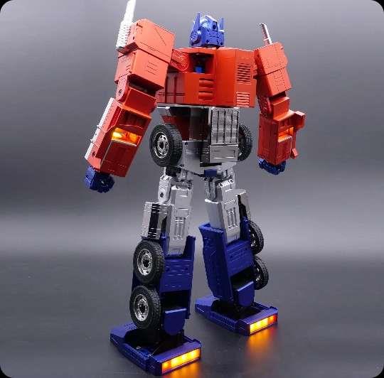 TRANSFORMERS OPTIMUS PRIME FLAG SHIP + TRAILER KIT
