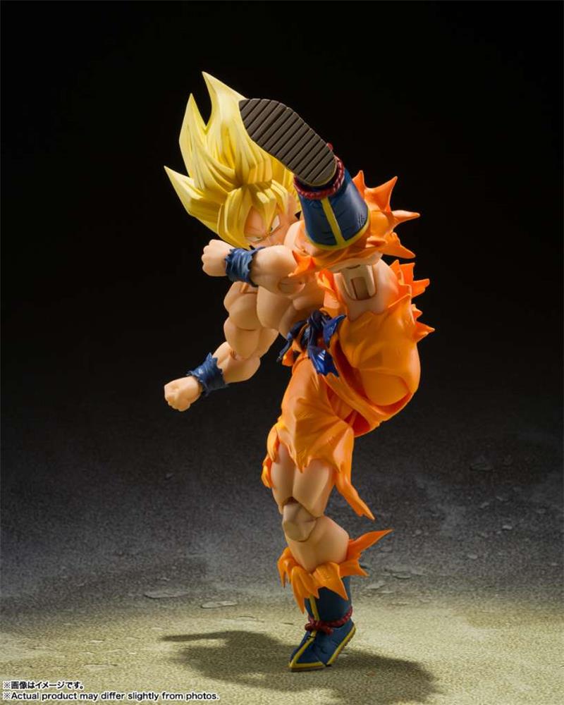 S.H. FIGUARTS - DRAGON BALL Z SON GOKU LEGENDARY SUPER SAIYAN