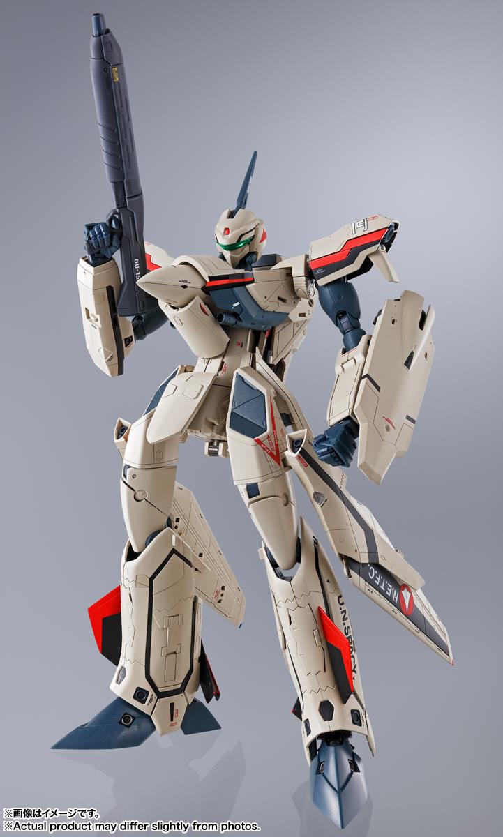 DX MACROSS PLUS - YF-19 EXCALIBUR ISAMU ALVA