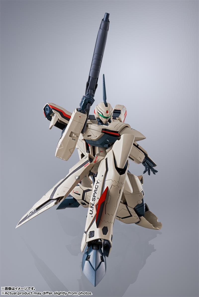 DX MACROSS PLUS - YF-19 EXCALIBUR ISAMU ALVA