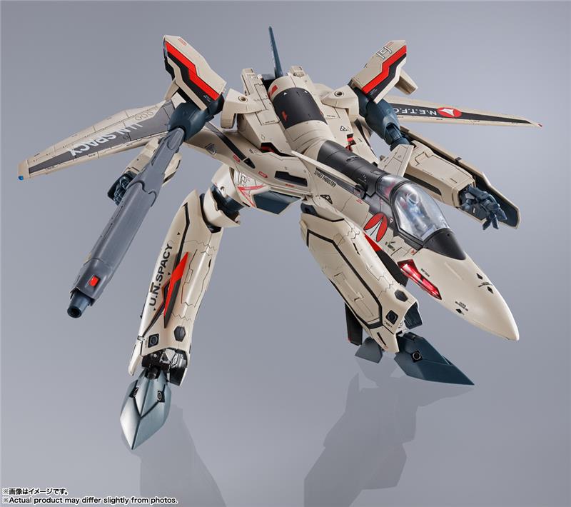DX MACROSS PLUS - YF-19 EXCALIBUR ISAMU ALVA