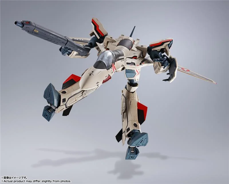DX MACROSS PLUS - YF-19 EXCALIBUR ISAMU ALVA