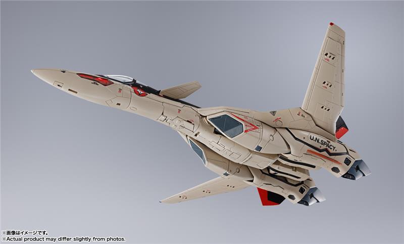 DX MACROSS PLUS - YF-19 EXCALIBUR ISAMU ALVA
