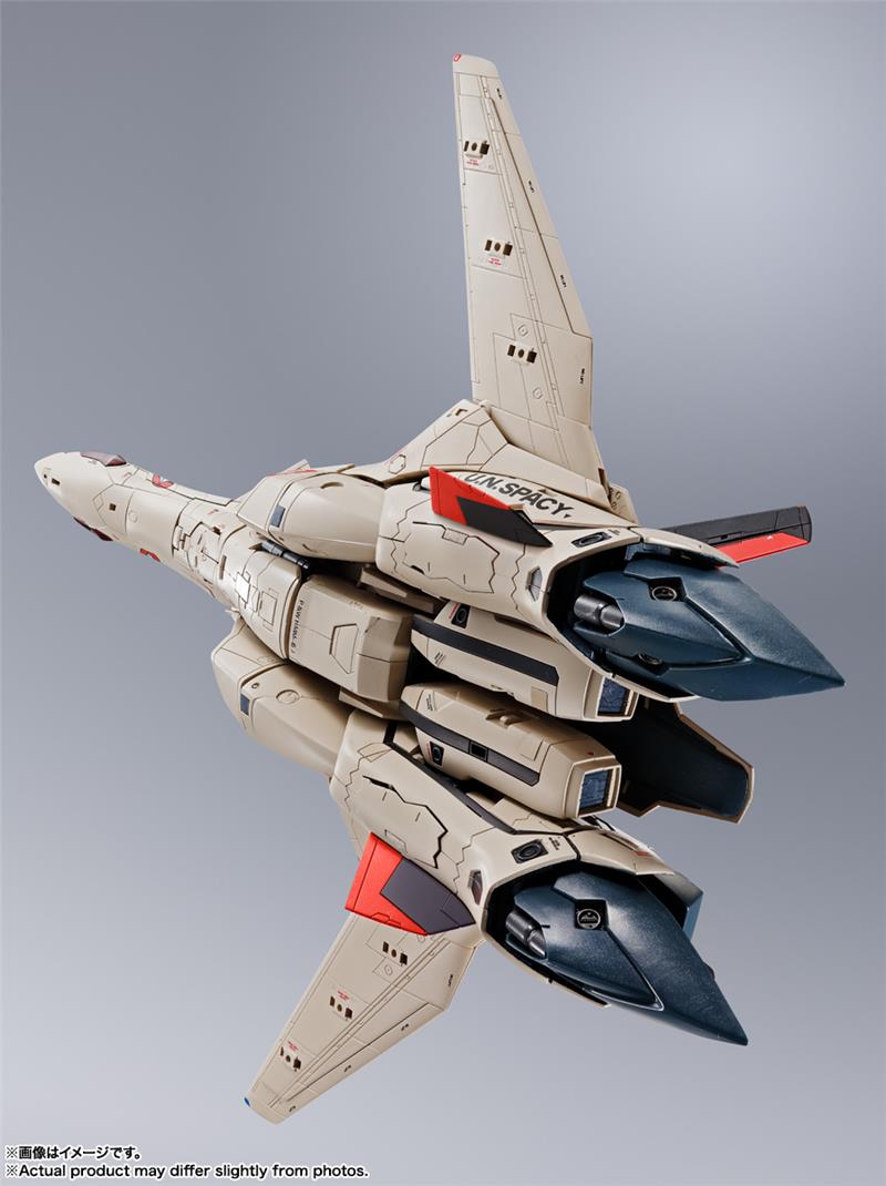 DX MACROSS PLUS - YF-19 EXCALIBUR ISAMU ALVA