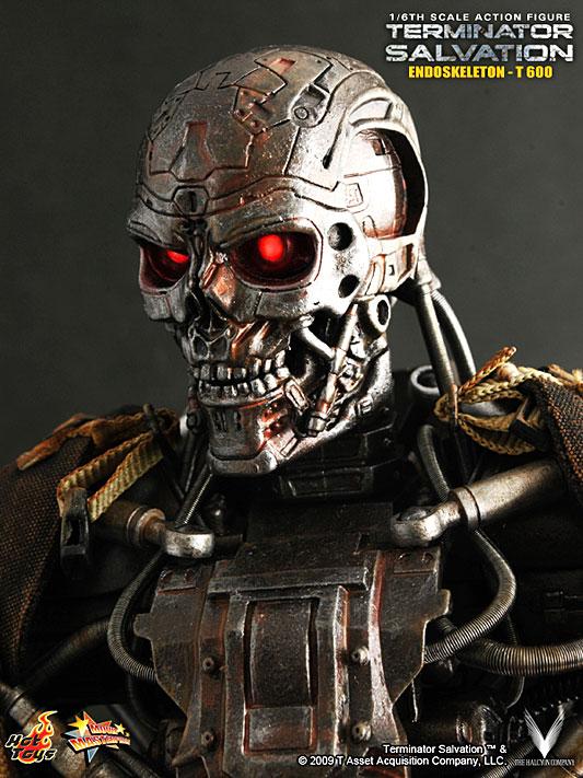 1/6 HOT TOYS - TERMINATOR SALVATION ENDOSKELETON T-600
