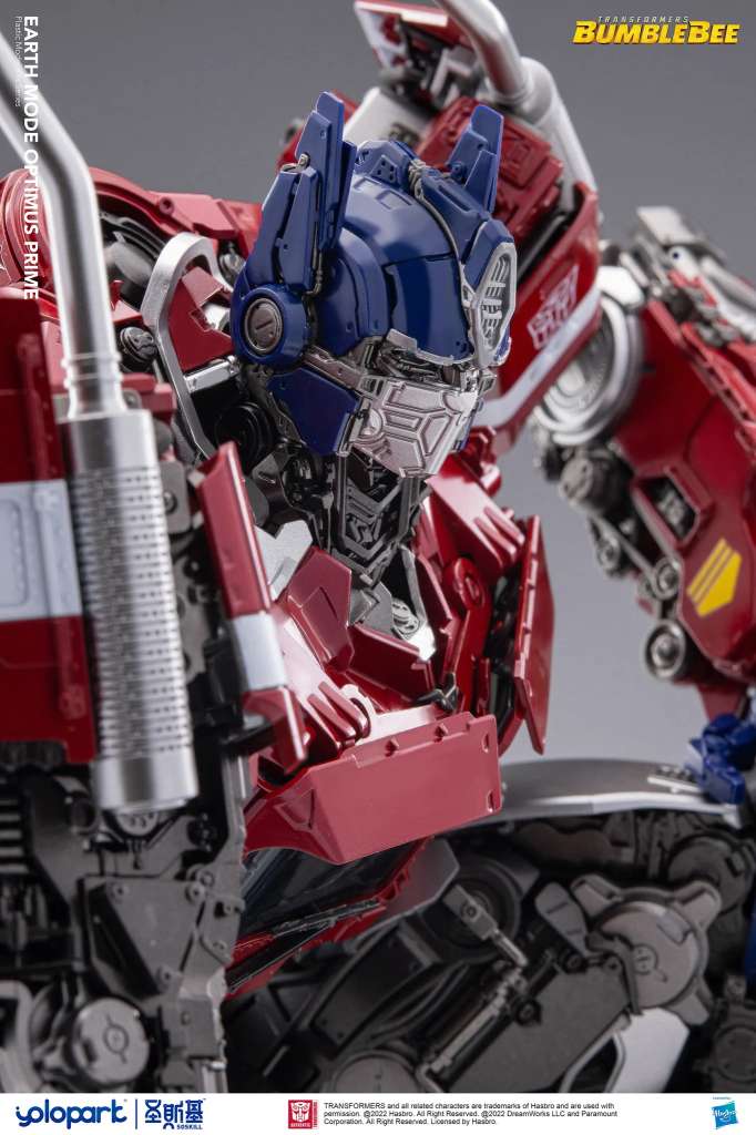 BUMBLEBEE THE MOVIE: 30CM EARTH MODE OPTIMUS PRIME PLASTIC MODEL KIT