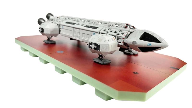 SPACE 1999 EAGLE TRANSPORTER COLLECTIBLE SPECIAL LTD ED