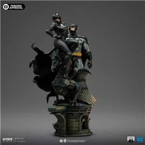 iron-studios-batman-and-catwoman-diorama