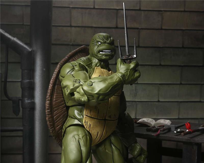 NECA - TMNT LAST RONIN BATTLE DAMAGED RONIN