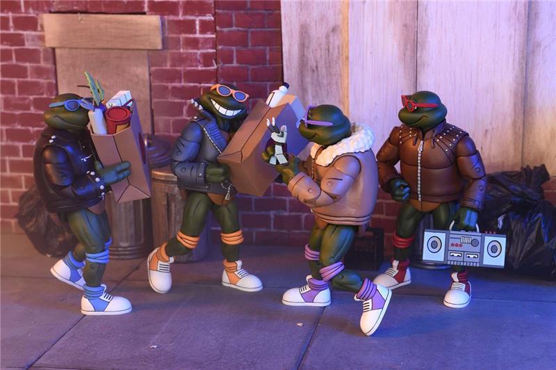 NECA - TMNT CARTOON PUNK TURTLES AF 4 PACK