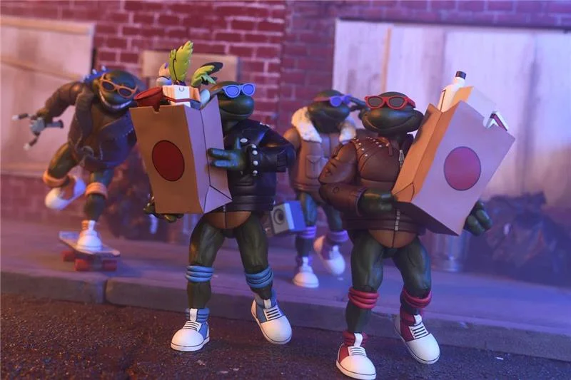 NECA - TMNT CARTOON PUNK TURTLES AF 4 PACK