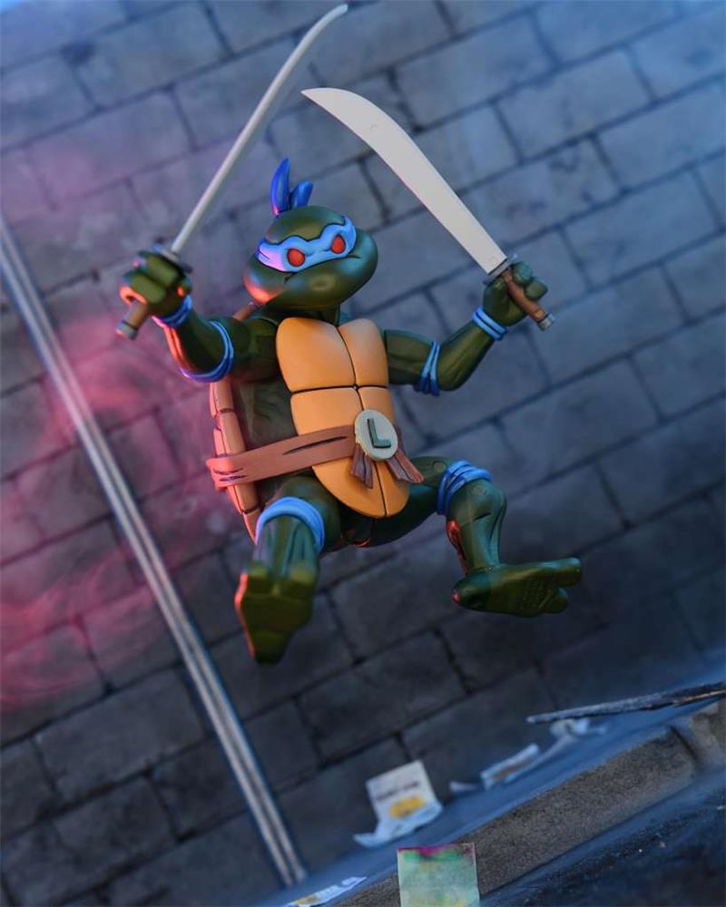 NECA - TMNT CARTOON ULTIMATE LEONARDO VHS